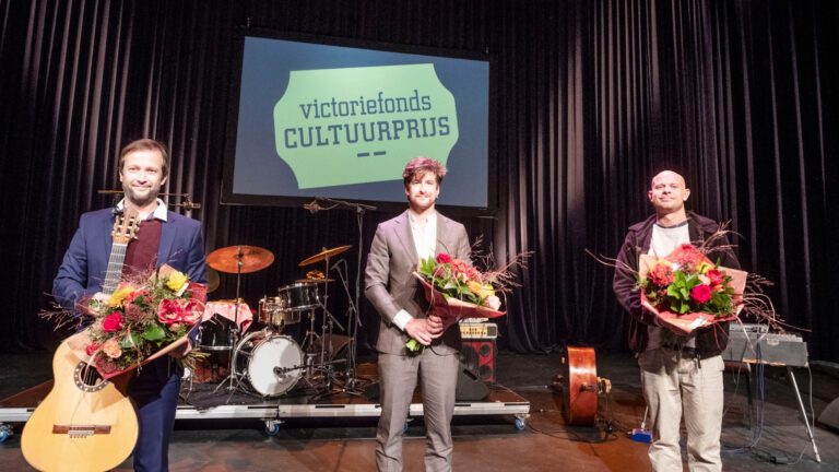 Thijs Prein wint Victoriefonds Cultuurprijs Podiumkunsten en publieksprijs