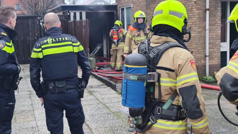 Brand in schuur Oudorp snel onder controle, geen gewonden