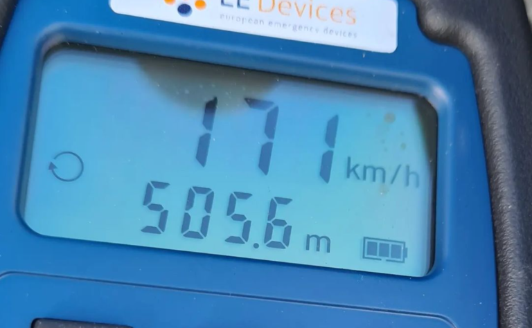 Automobilist uit Langedijk scheurt met 171 km/u over A9 bij Heiloo