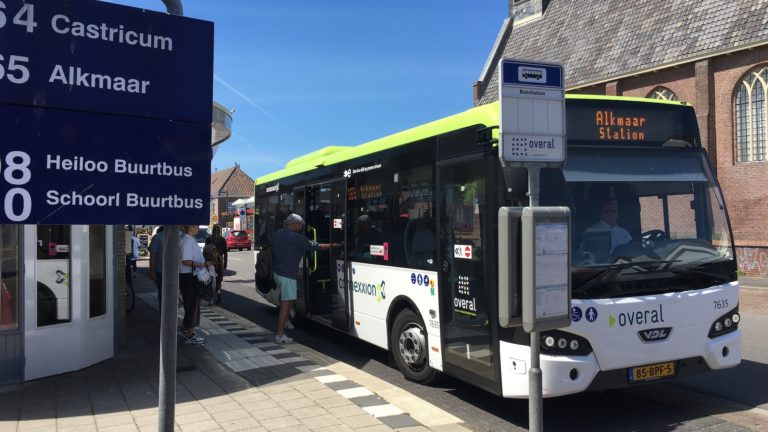 Busvervoer in regio Alkmaar blijft op peil; provincie koopt elektrische bussen van Connexxion