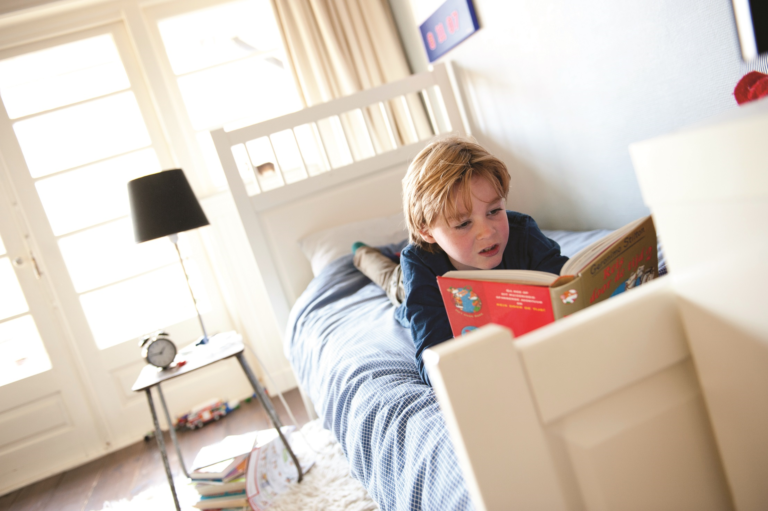 ‘Vakantielezen’ in Lachland en Sportmanië: Bibliotheek Kennemerland stimuleert lezen tijdens zomervakantie 🗓
